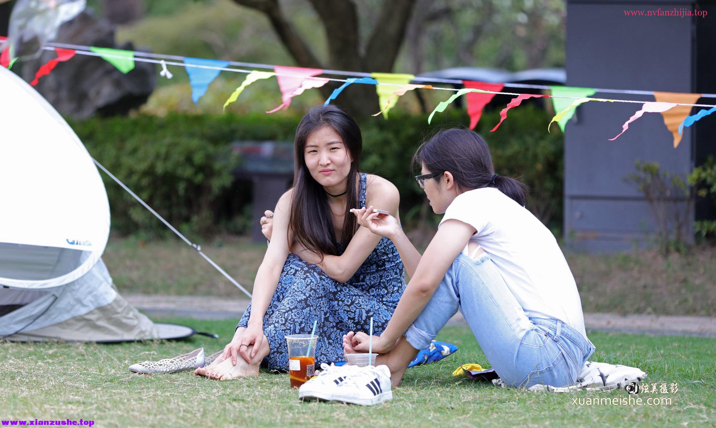 不用怀疑，以多年眼力鉴定出此为同一美少女